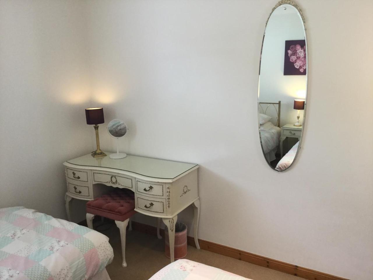 Two-Bedroom Apartment - Golf View Free Parking Inverness Ngoại thất bức ảnh